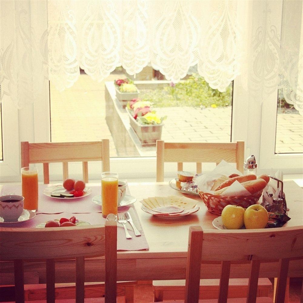 Pension Nika Прага Экстерьер фото