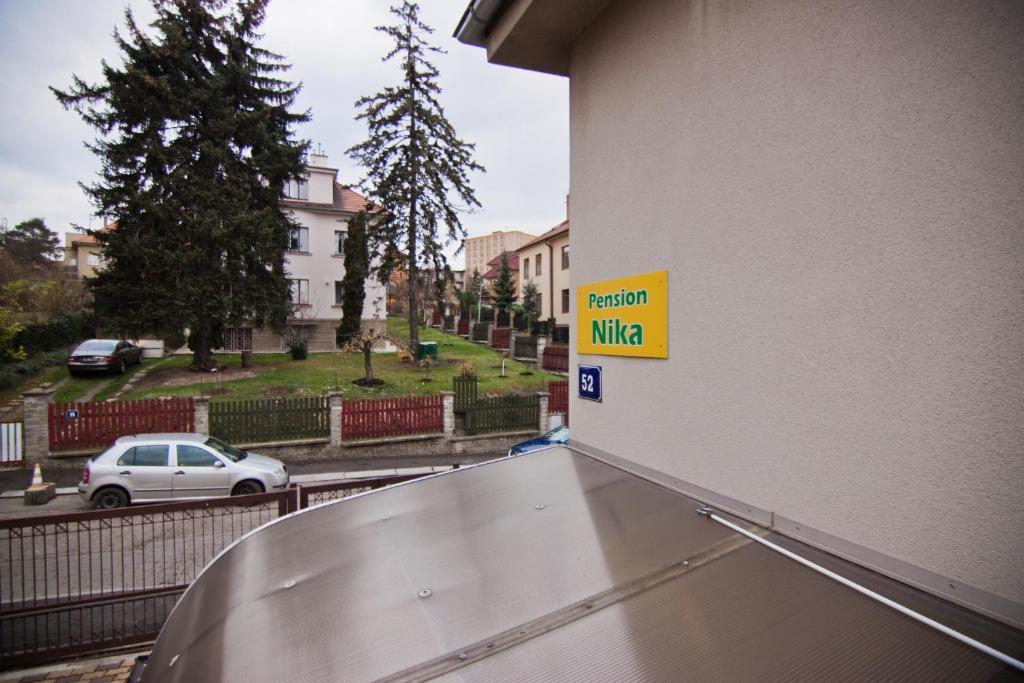 Pension Nika Прага Экстерьер фото