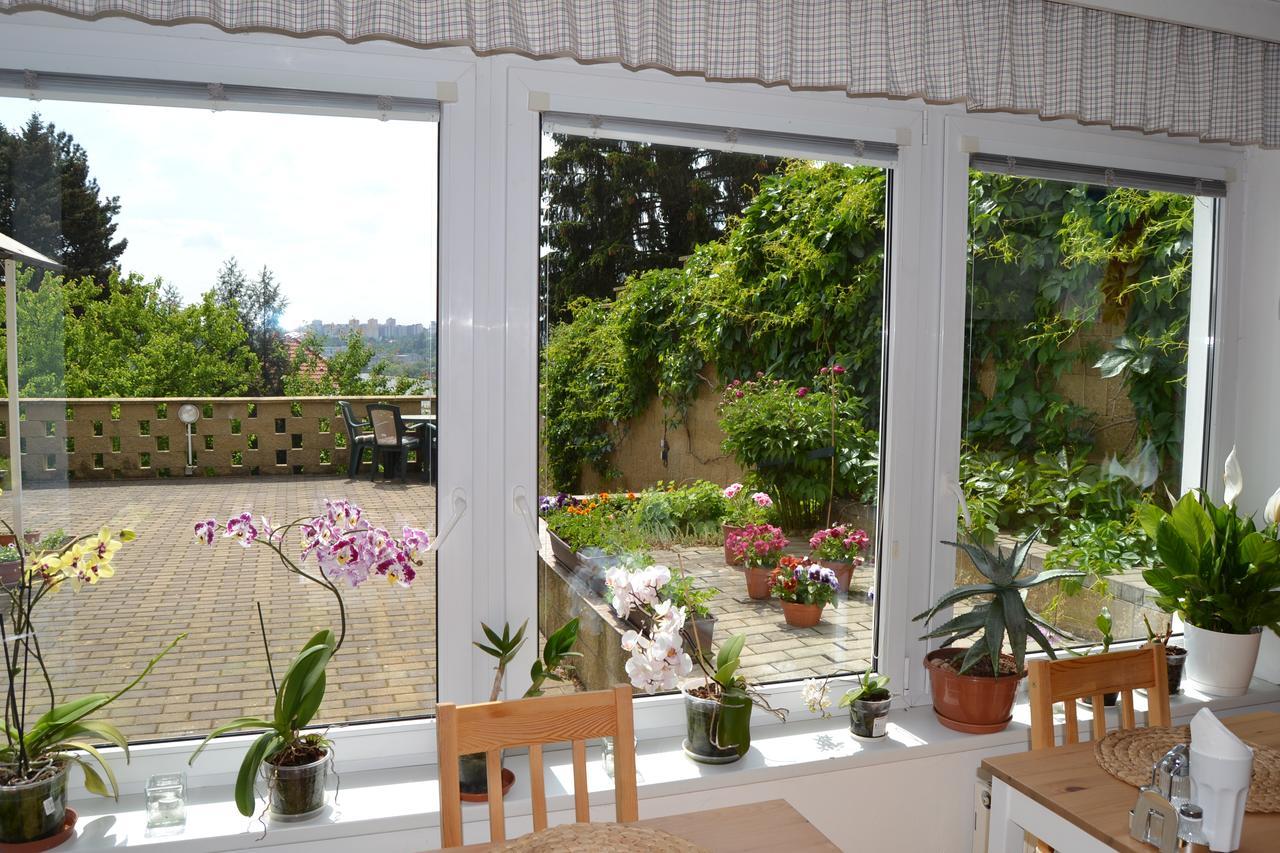 Pension Nika Прага Экстерьер фото