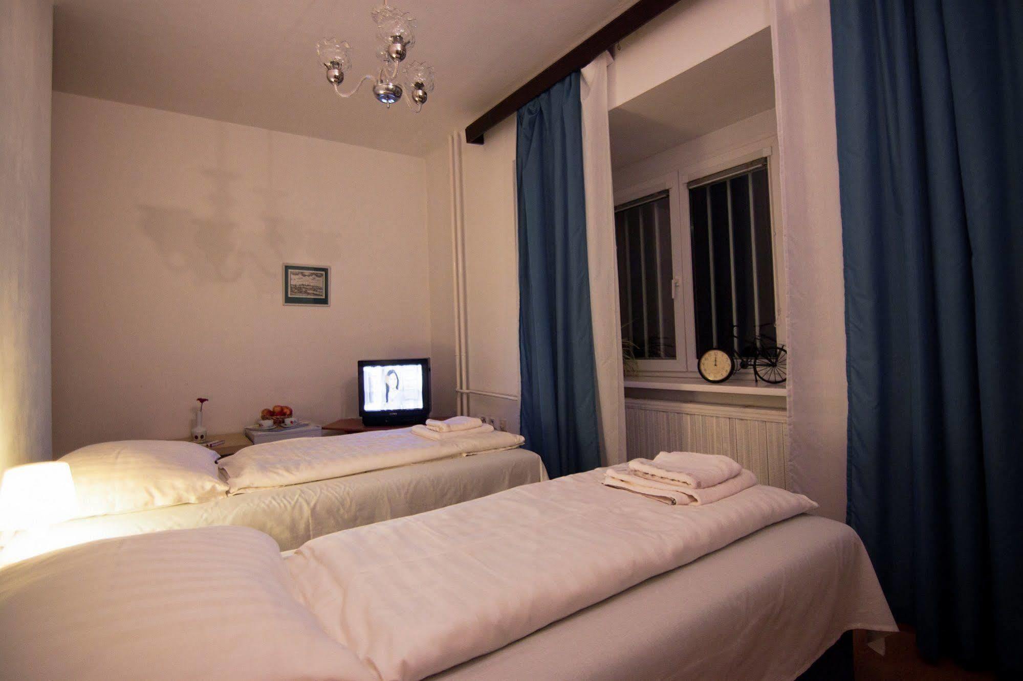 Pension Nika Прага Экстерьер фото