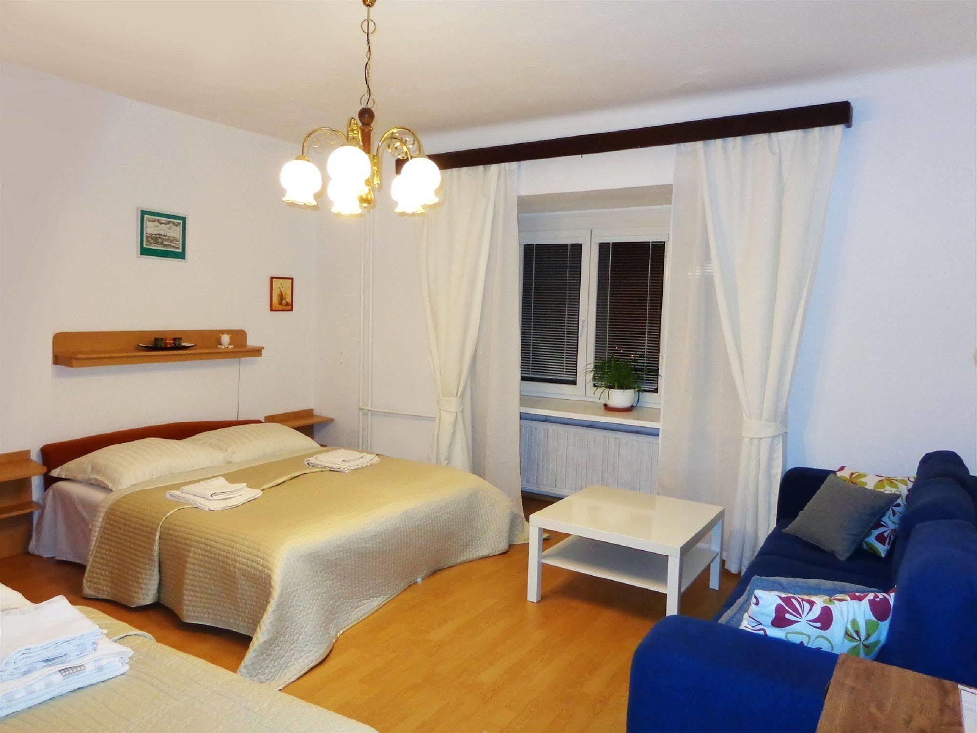 Pension Nika Прага Экстерьер фото