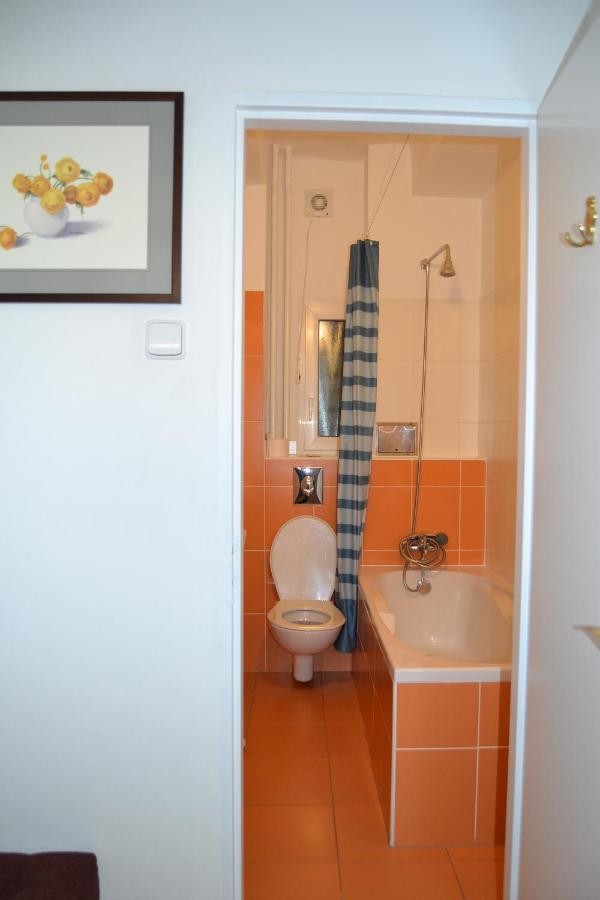 Pension Nika Прага Экстерьер фото