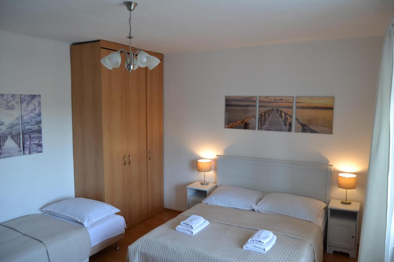Pension Nika Прага Экстерьер фото